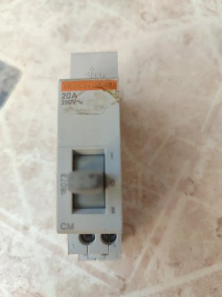 Merlin Gerin 20A 250V Interruptor