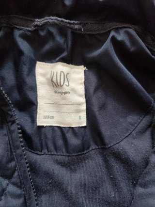 Abrigo acolchado. Talla 8