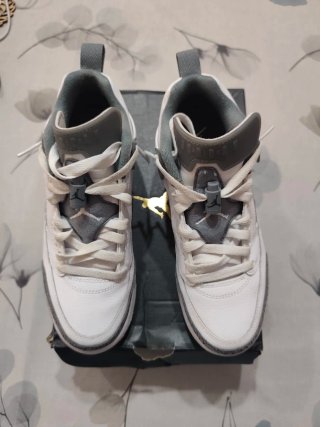 Jordan Spizike Low (GS) Gris/Blanco