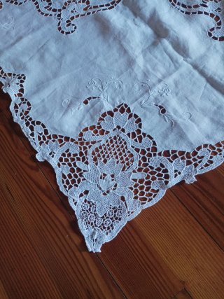Coperta in lino e pizzo Burano
