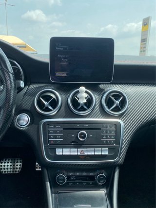 Mercedes-Benz Clase A AMG LINE