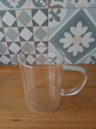 Taza de cerámica y cristal con filtro
