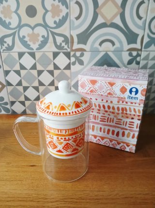 Taza de cerámica y cristal con filtro