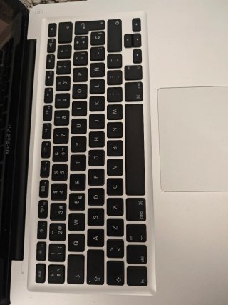 MacBook Pro 13,3 Plata