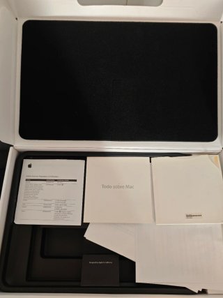 MacBook Pro 13,3 Plata