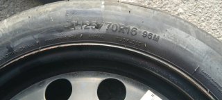 Rueda repuesto Audi A3 125/70R16 y gato elevador