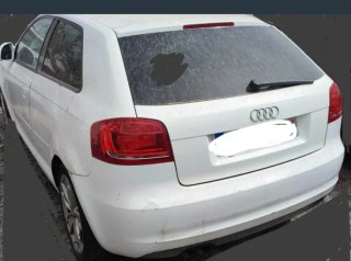Rueda repuesto Audi A3 125/70R16 y gato elevador