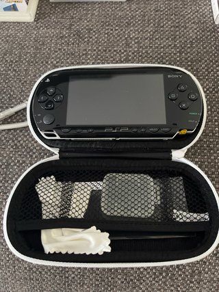 Console PSP Sony + 7 Giochi