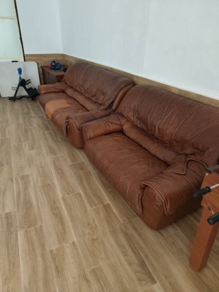 Conjunto de sofás de piel