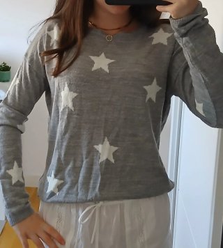 Camiseta larga estrellas gris