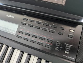Teclado Yamaha PSR-E383 Portátil