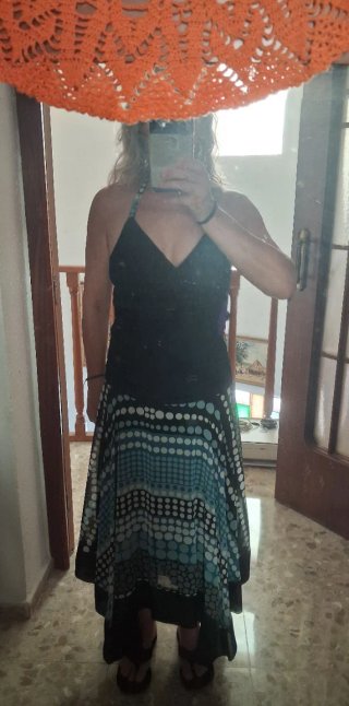 Vestido largo negro con estampado
