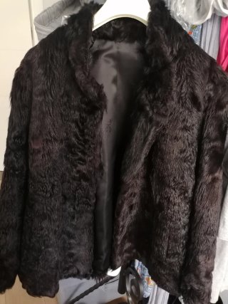 Abrigo de piel negro
