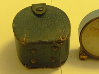 Sveglia vintage da viaggio (riparazione)
