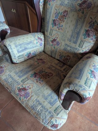 Conjunto sillón y sofás floral