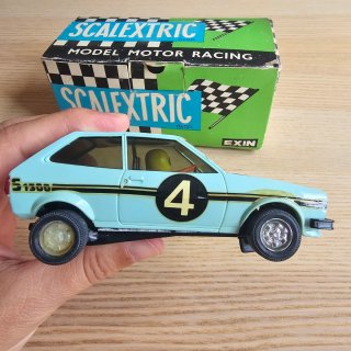 Scalextric Ford Fiesta Original coche con su caja