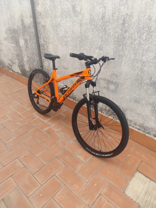 Bicicleta de Montaña Naranja