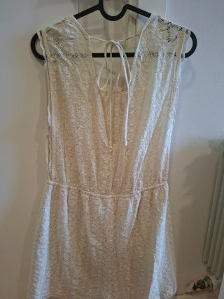 Mono beige encaje