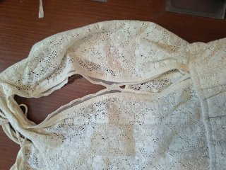 Mono beige encaje