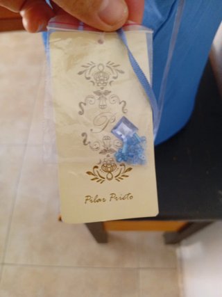 Vestido de verano azul con pedrería