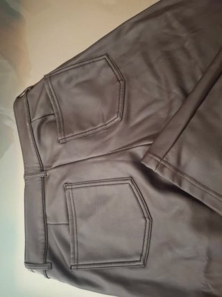 Pantalón forrado acampanado