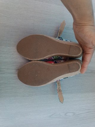 Zapatos cuña florales talla 40