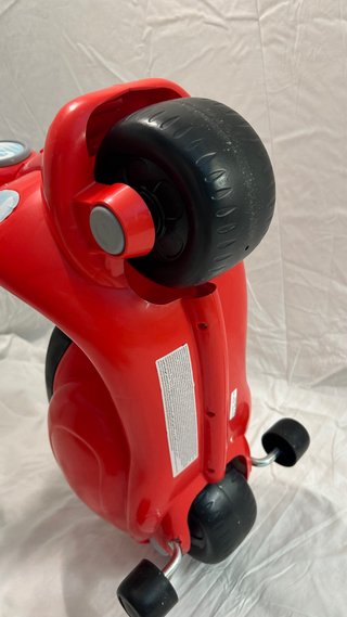 Moto Vespa Infantil Roja - Chicco