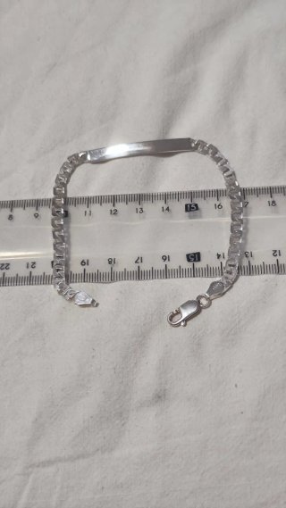 Pulsera de plata para hombre nueva.