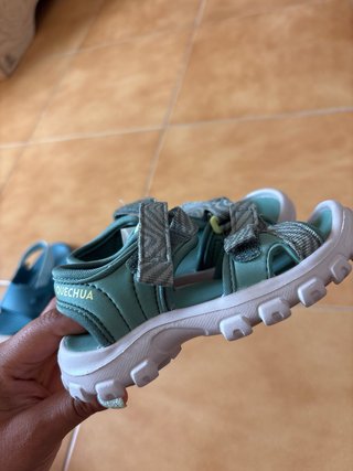 Sandalias deportivas verdes talla 24/24