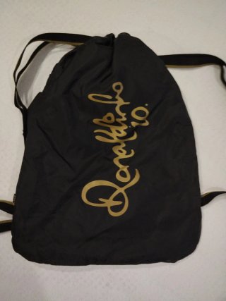 Mochila Ronaldinho Negra y Dorada