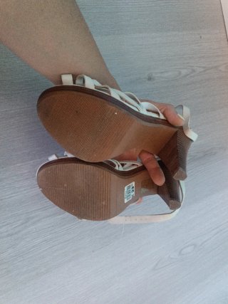 Sandalias blancas  talla 39