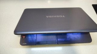 Portátil Toshiba i7 8GB SSD 480GB Win11