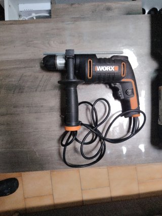 Taladro percutor Worx 600W