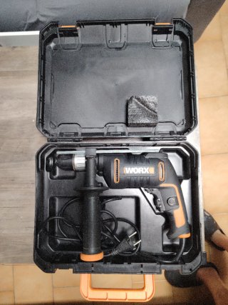 Taladro percutor Worx 600W