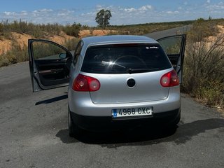 Volkswagen Golf 2004