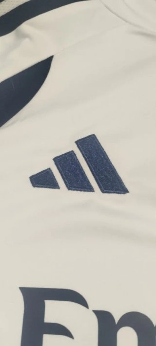 Chándal Real Madrid.