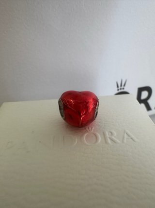 Charm Corazón Pandora Rojo