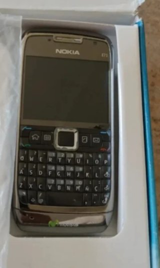 Nokia E71