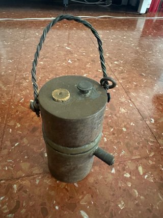 Lote de antigüedades de metal
