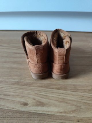 Botas de pelo para bebé