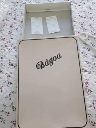 Camisón y bata de raso blanco