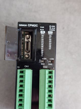 Omron CPM2C-20CDR-D Controlador Lógico Programable