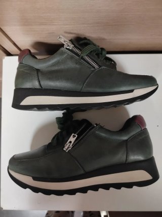 Zapatillas Casual Piel Mujer Oliva. T-35.