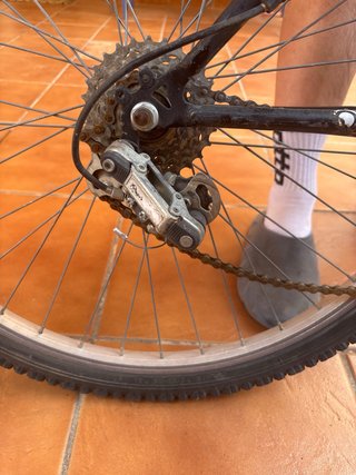 Bicicleta Montaña Roja VTT.