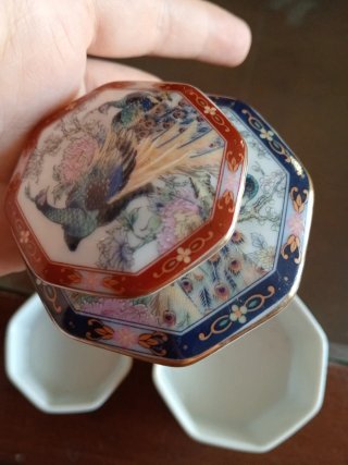 Set di 2 antiche scatole giapponesi con pavone