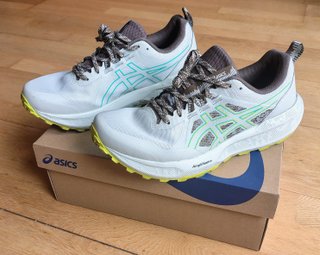 Zapatillas Asics Trail Nuevas Talla 40.5