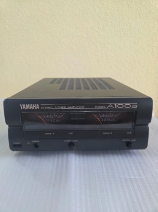 Etapa de Potencia Yamaha A100A Negra