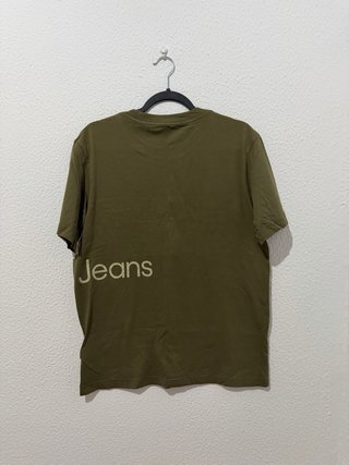 Camiseta Calvin Klein Beige y Verde Oliva