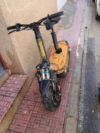 Patinete eléctrico con asiento