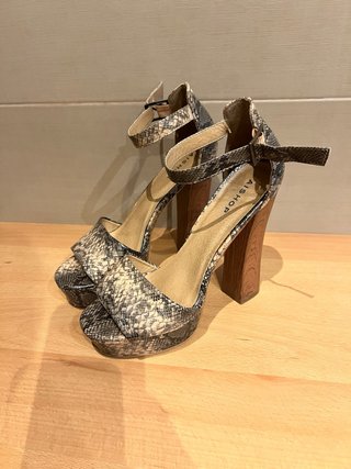Zapatos de tacón AISHOP